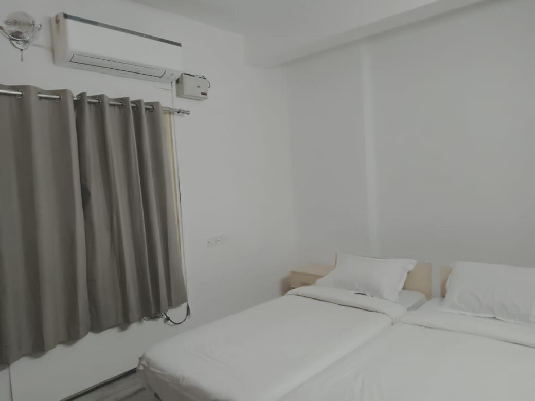 Roshini Serviced Apartments Chennai Exterior foto